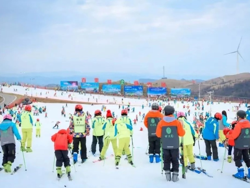 百里荒滑雪場1