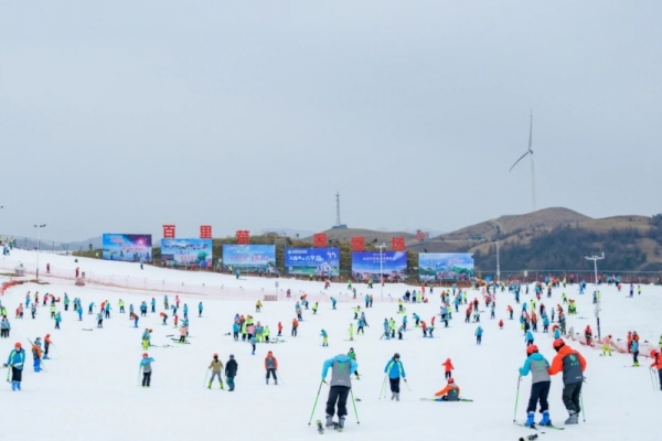 來百里荒賞雪、滑雪超詳細攻略，請收藏好哦！！